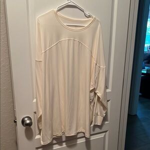 Old Navy Active Ultra Lite Shirt in Beige